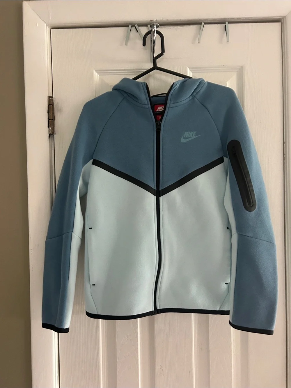 NIKE  TWO-TONE HOODED TECH FLEECE ZIP JACKET SIZE L